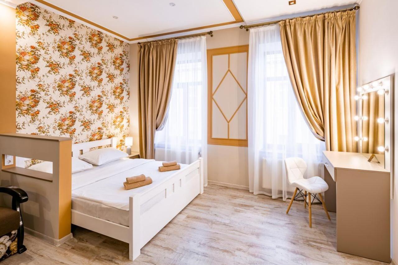 Apartment On Pekarska 15 利沃夫 外观 照片